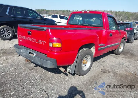 2000 Chevrolet Silverado 1500 из США, поврежденный, VIN 1GCEC14W6YZ182571